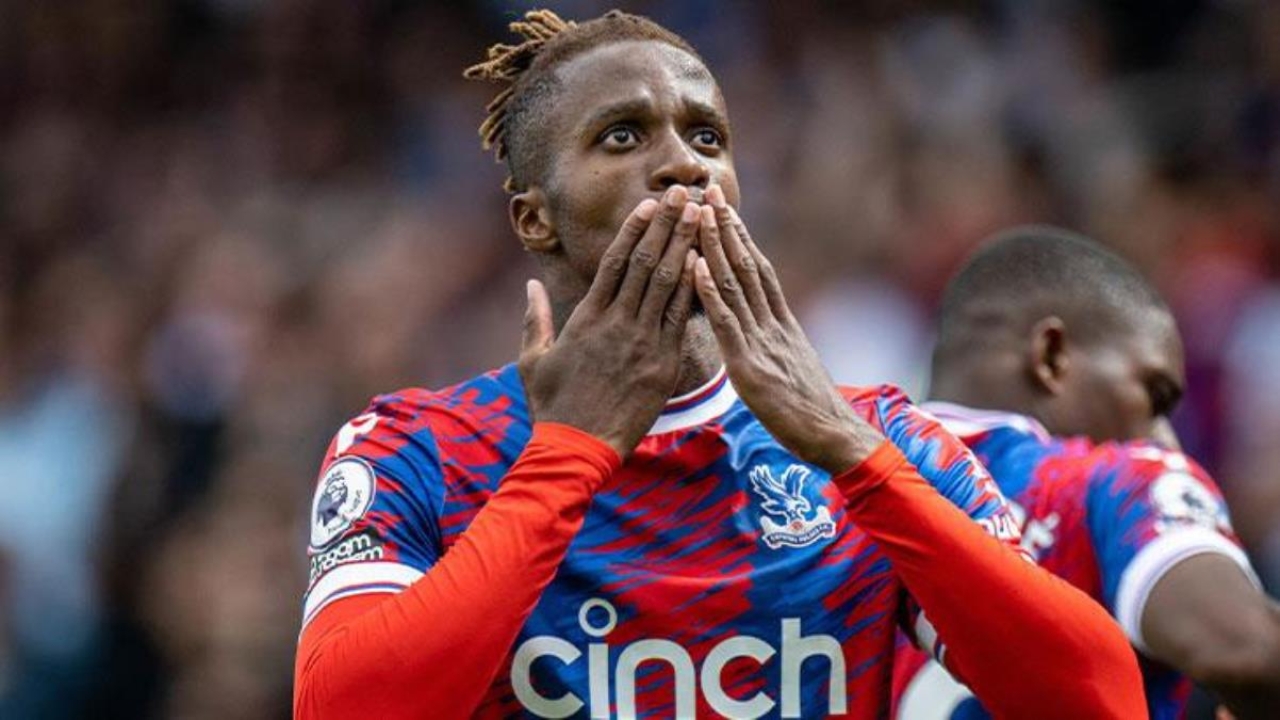 Fildişili golcü forvet Wilfred Zaha nın menajeri Trabzonspor