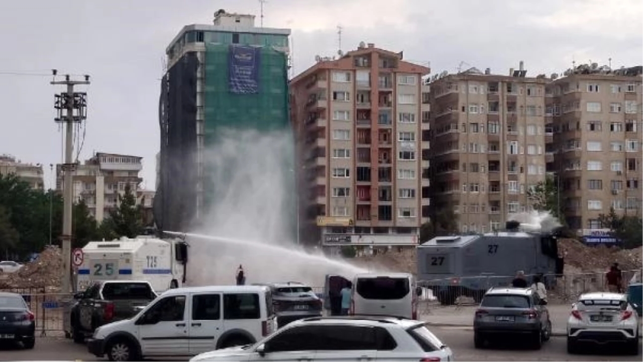 Diyarbakır da deprem sonrası inceleme heyeti toz engeliyle karşılaştı