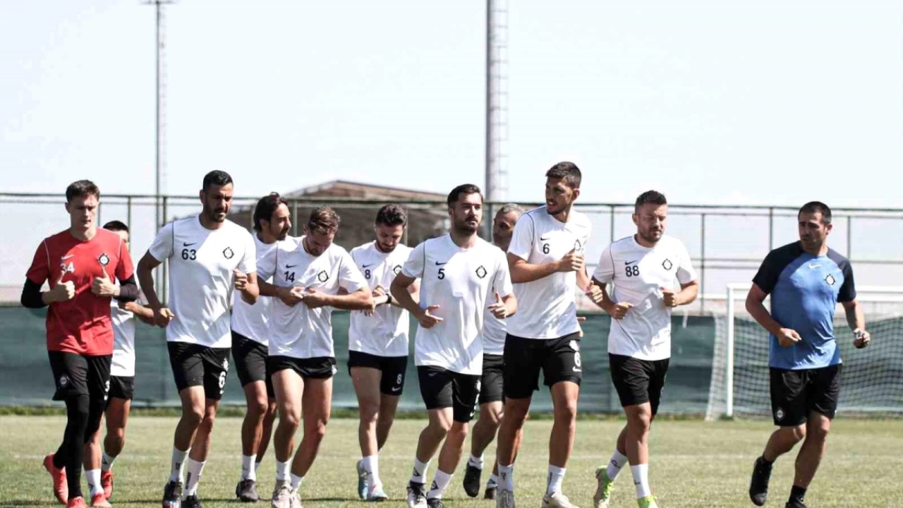 Altay ın yeni sezon kamp programı belli oldu