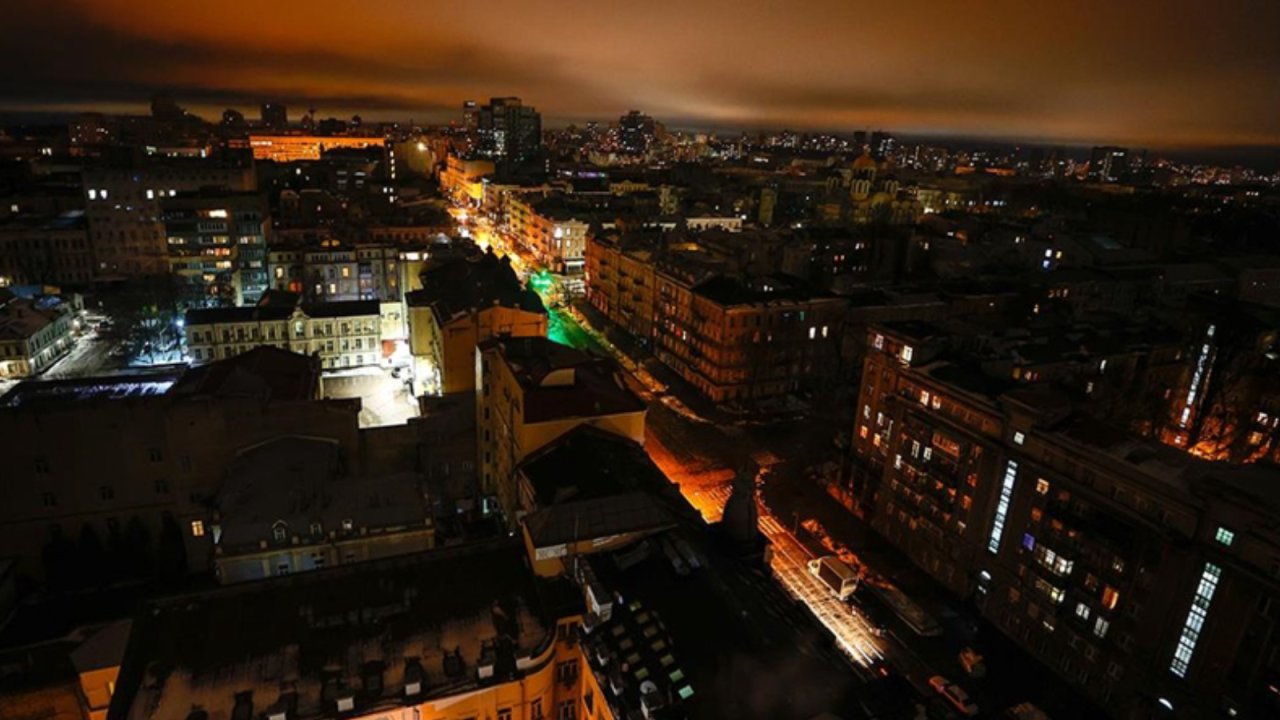 Volodimir Zelenski'den elektrik kesintileri açıklaması: Kiev'de durum kötü