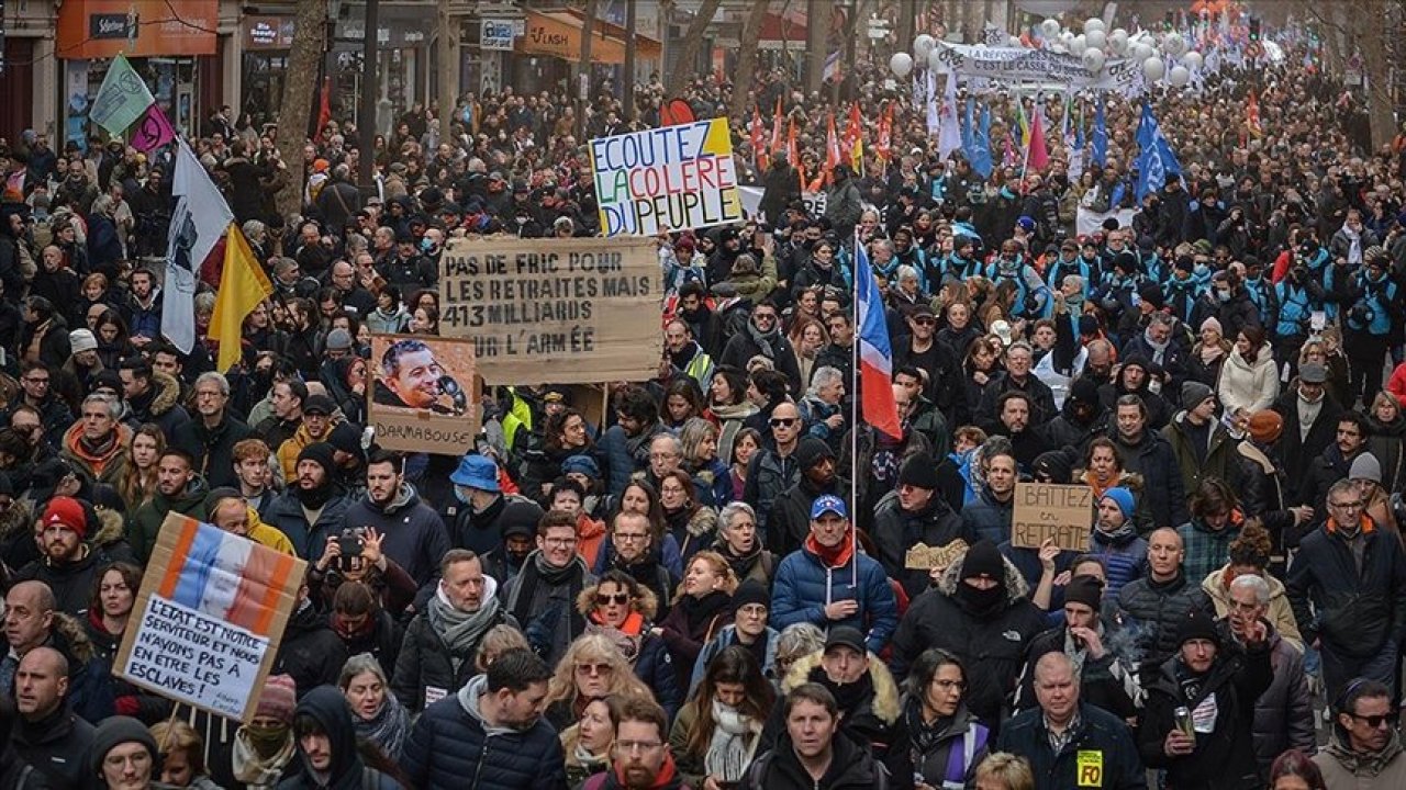 митинги в париже