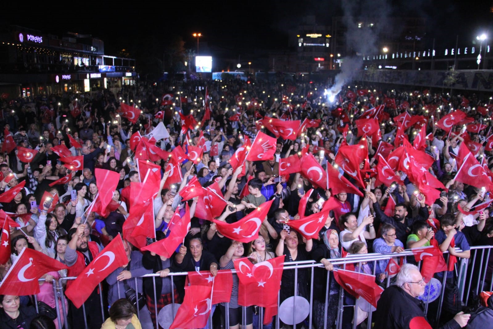 Aydın CHP'de Seçim Zaferi: Özlem Çerçioğlu'na Büyük Destek