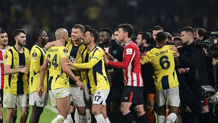 Fenerbahçeli Yöneticiden Gündem Yaratan Paylaşım: 